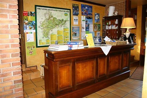Logis Aux Comtes De Hanau 2* Ingwiller