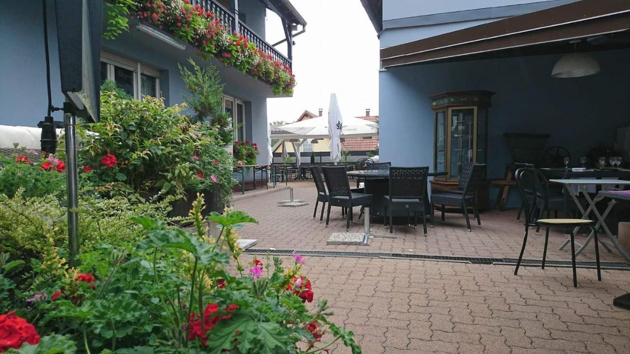 Hotel Logis Aux Comtes De Hanau