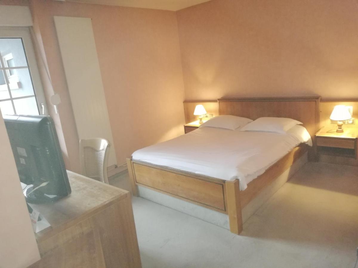 Logis Aux Comtes De Hanau Hotel
